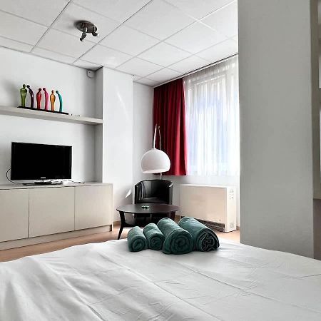 Studio Apartment Heart Of Brüksel Dış mekan fotoğraf